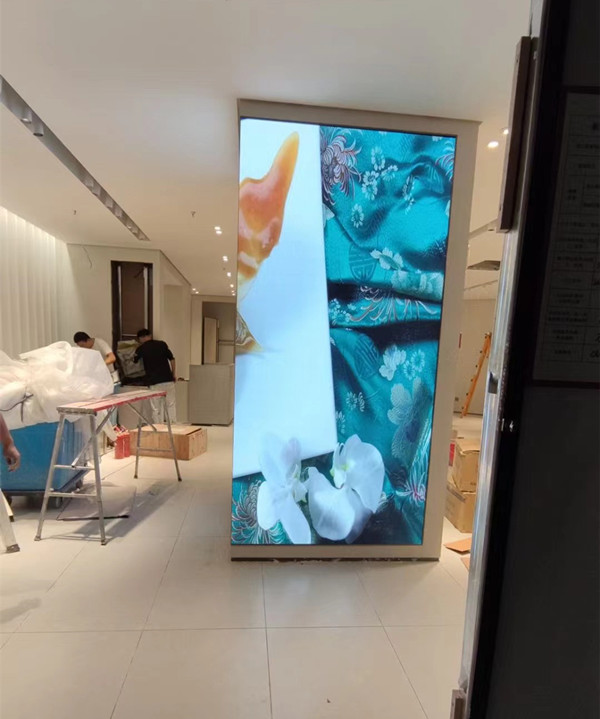 芙蓉商场门店转角LED显示屏